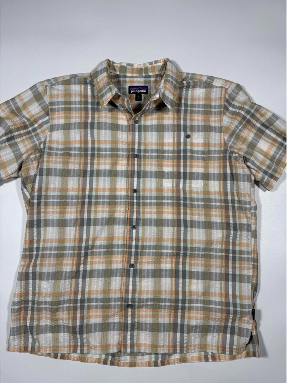 Patagonia Men’s Plaid Button Down Shirt XL Seersucker Organic Cotton